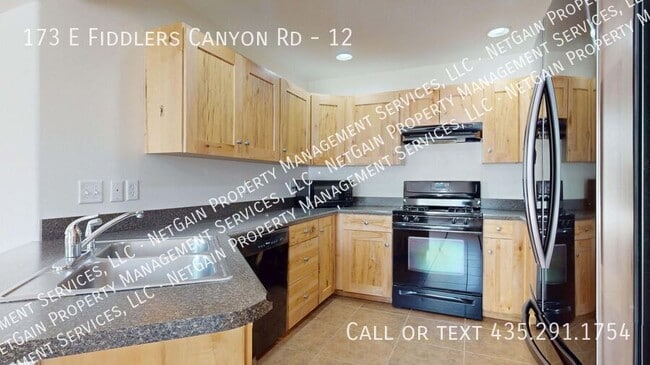Building Photo - 173 E Fiddlers Canyon Rd