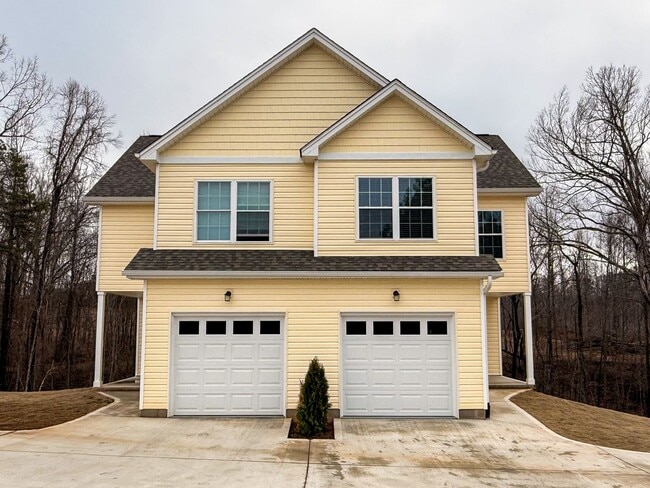 Building Photo - 229 Cothran Rd