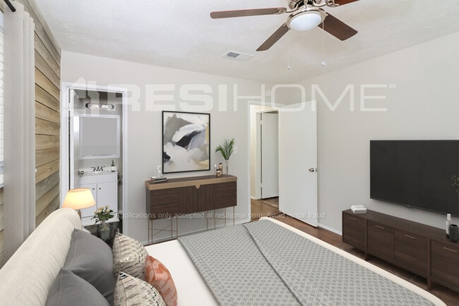 Building Photo - 6043 Deerfield Ct
