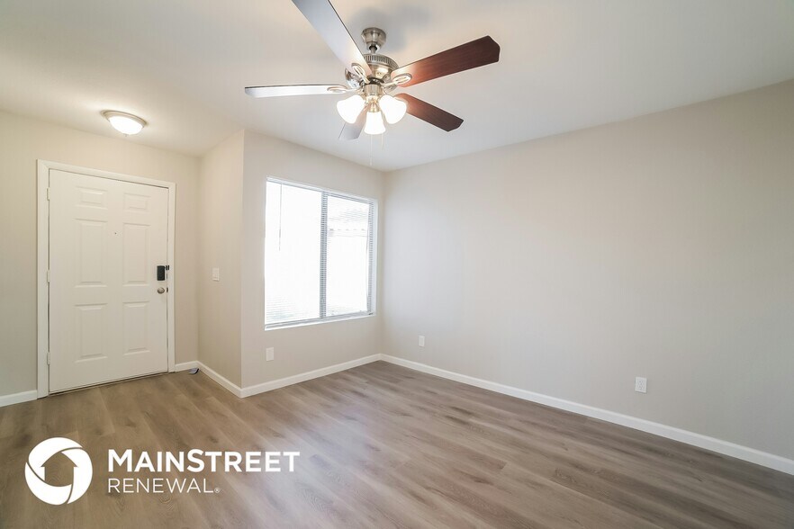 Building Photo - 8425 W Highland Ave