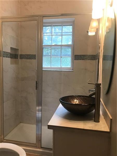 Building Photo - 864 Charles Allen Dr NE