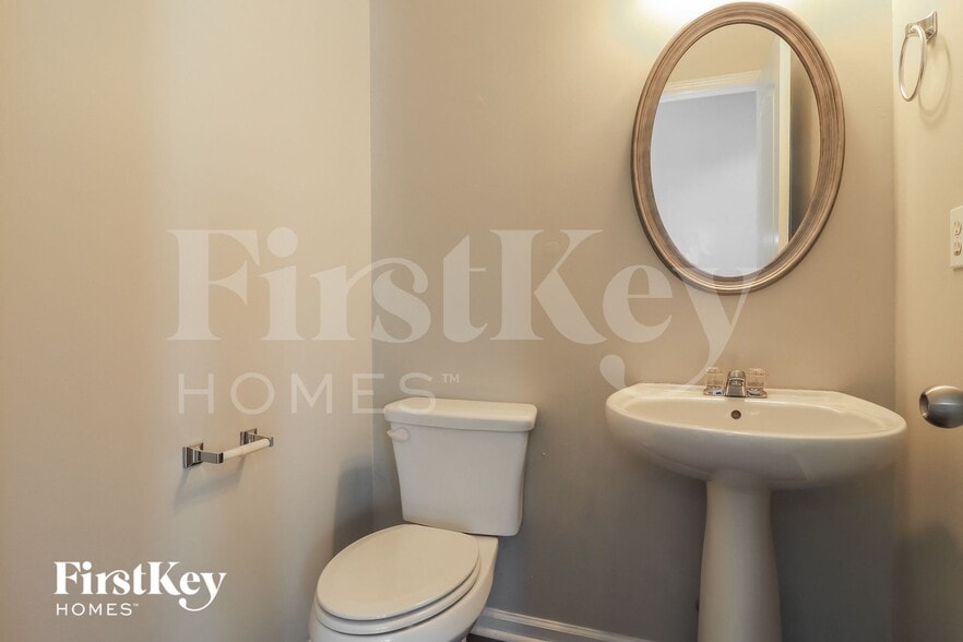 Building Photo - 14 N Beckman Ct