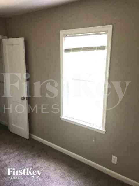 Building Photo - 9058 E 66 Terrace