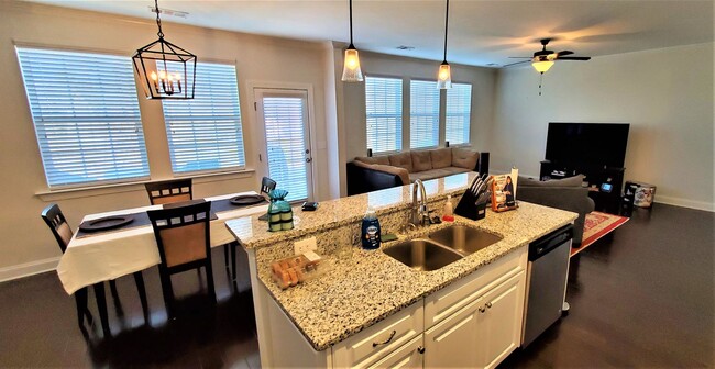 Building Photo - 1201 Cobblefield Dr