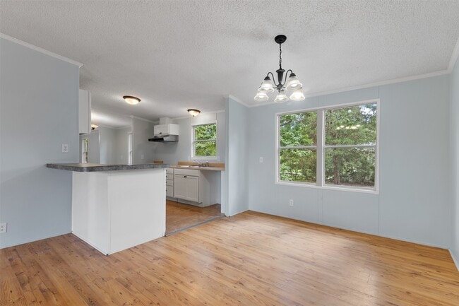 Building Photo - 3756 Hickory Ln