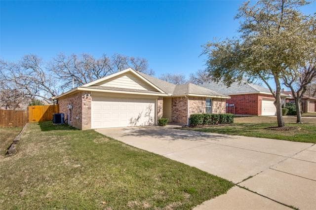 Building Photo - 2413 Briar Forest Dr