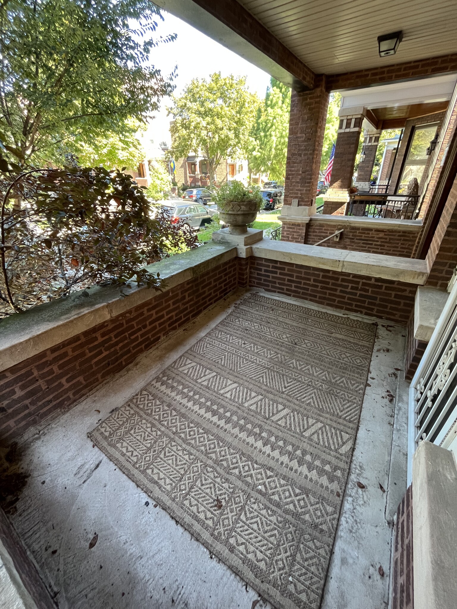 outside patio - 2249 W Iowa St