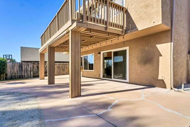 Building Photo - Beautiful single family home in Rancho Penasquitos! Available immediately!