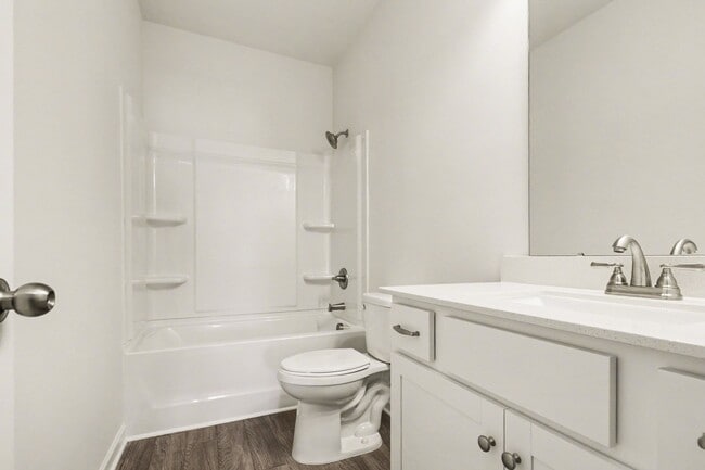 Building Photo - 1715 Troon Dr