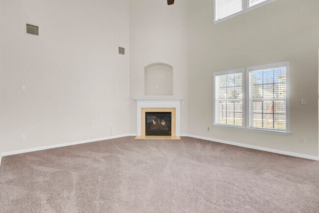 Building Photo - Spacious 5-Bedroom Rental with Dual Master...