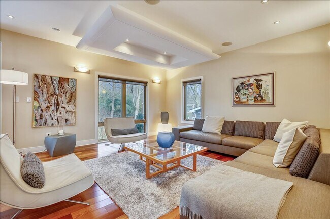 Building Photo - INCREDIBLE 6BR Home in Cabin John. Priced ...