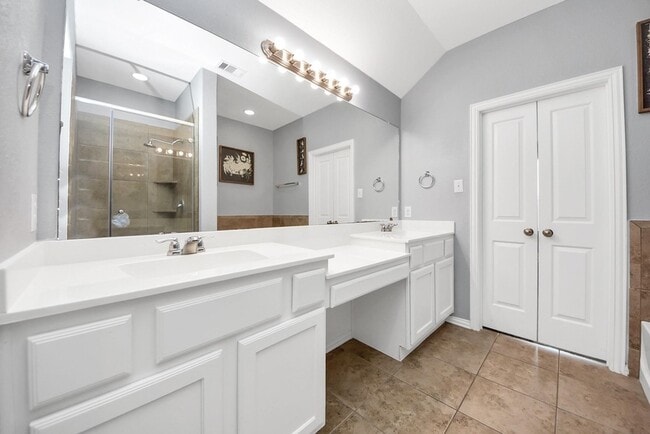 Building Photo - 3714 Tirranna Dr