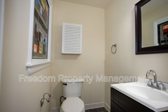 Building Photo - 5914 Ridge View Dr