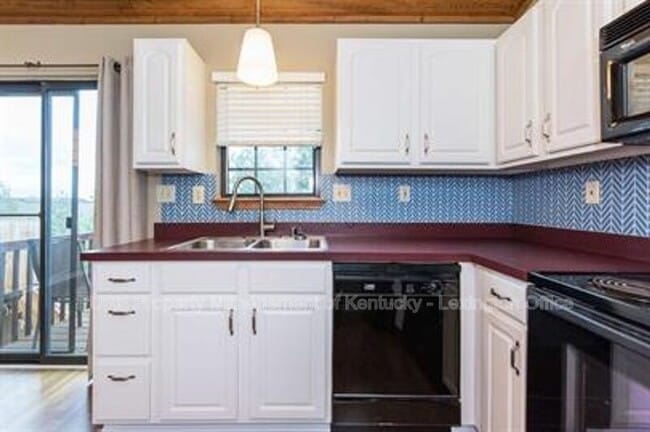 Building Photo - 2512 Knightsbridge Ln