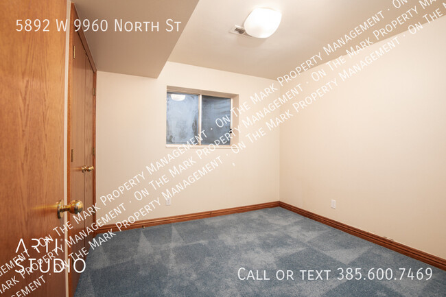 Building Photo - $1,000 Off 1st Month's Rent - Highland