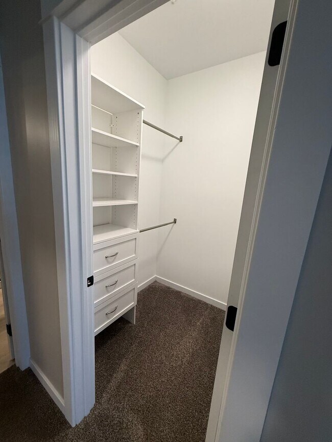 Building Photo - 3 Bedroom, 3 Bathroom - Shippensburg, PA!