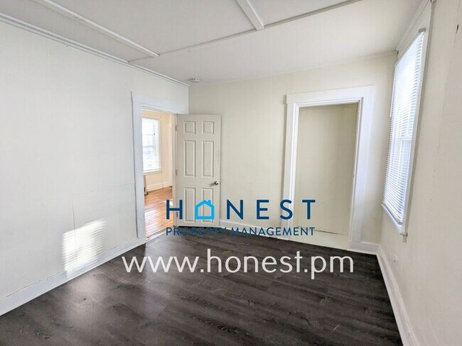 Building Photo - 30 Sewall St