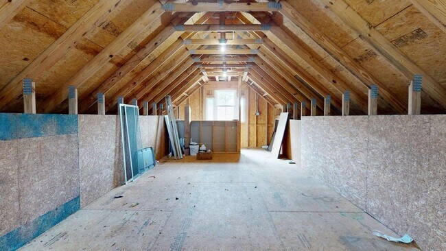 Building Photo - The Heart of Downtown