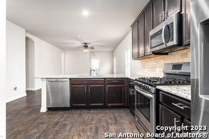 Building Photo - 1182 Ranch Falls