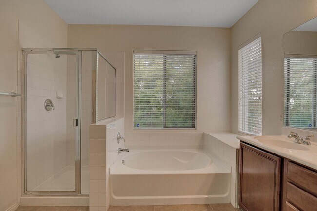 Building Photo - 3 Bedroom Home in Summerlin West COMING SOON!
