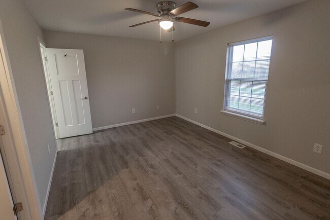 Building Photo - 5301-5303 Currituck Lane