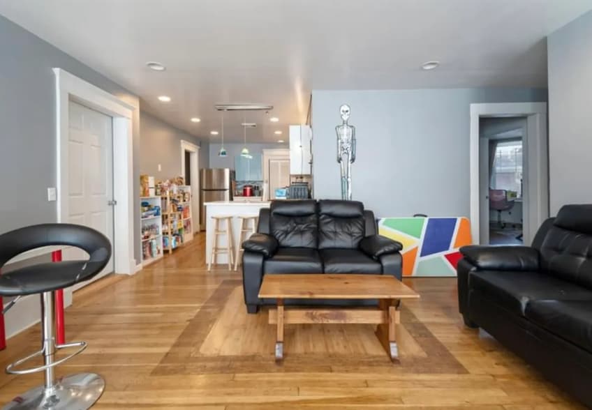 2F Living Room - 23 E Clinton St