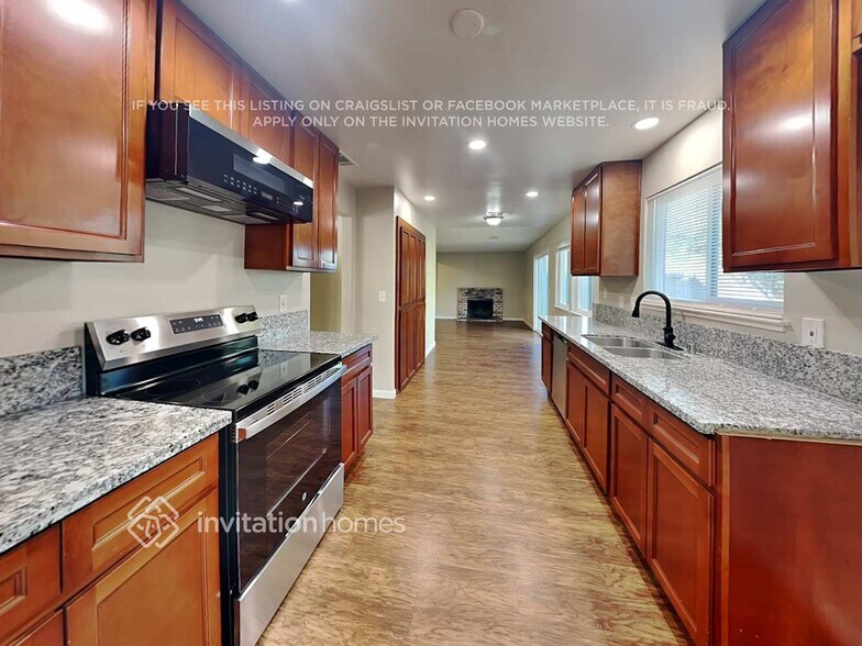 Building Photo - 2378 Coronado Ct