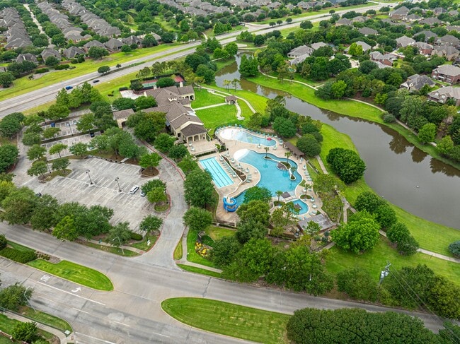 Building Photo - 17430 Aberdeenshire Dr