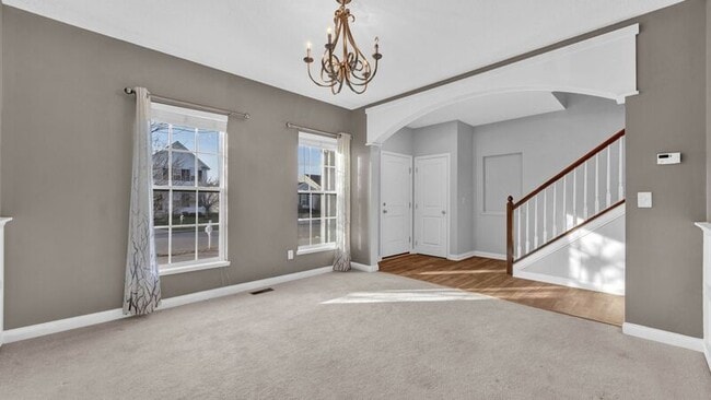 Building Photo - 6294 New Albany Rd W