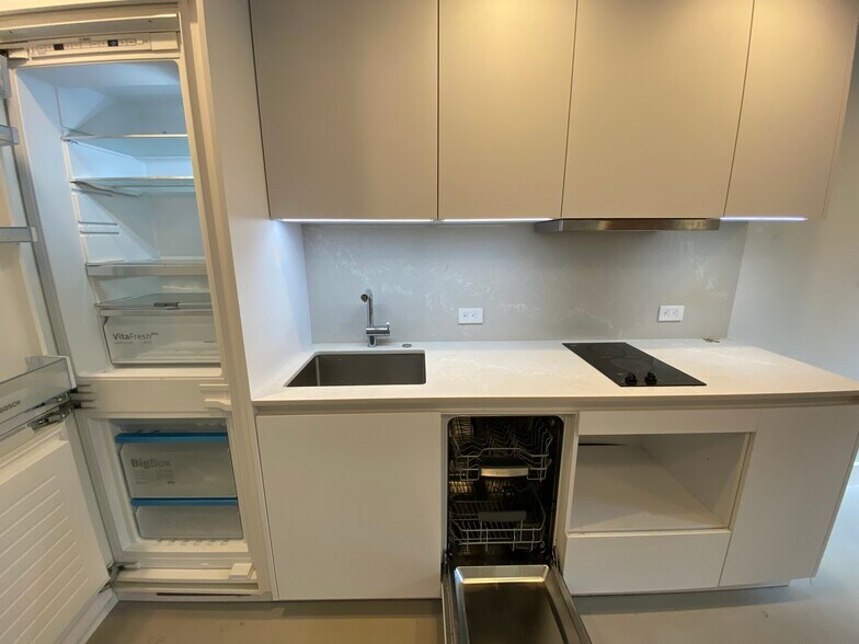 Building Photo - 457 Massachusetts Ave