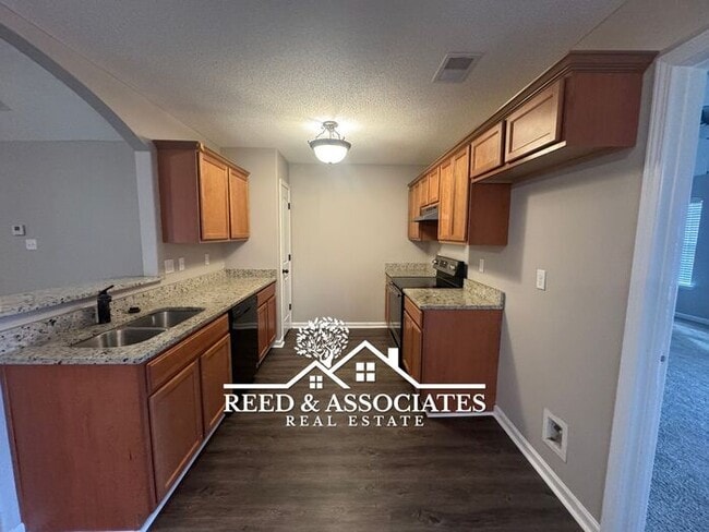 Building Photo - 4 Bedroom in Cordova!!