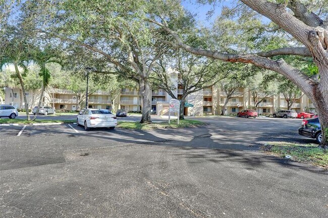 Building Photo - 9470 Tangerine Pl