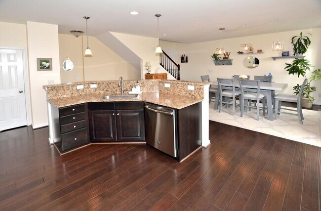 Building Photo - 24640 Jackalope Terrace