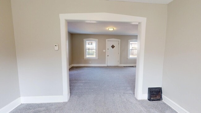 Building Photo - Cudell / West Boulevard Area - 3 bedroom/1...