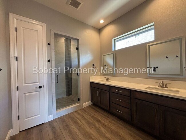 Building Photo - 3108 Cambria Lp