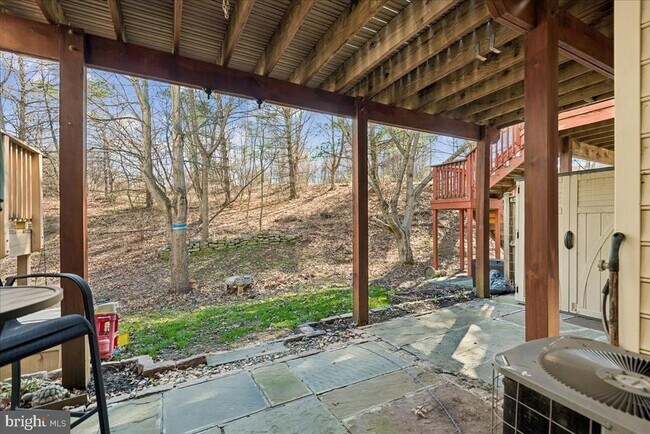 Building Photo - 10823 Wadsworth Rd