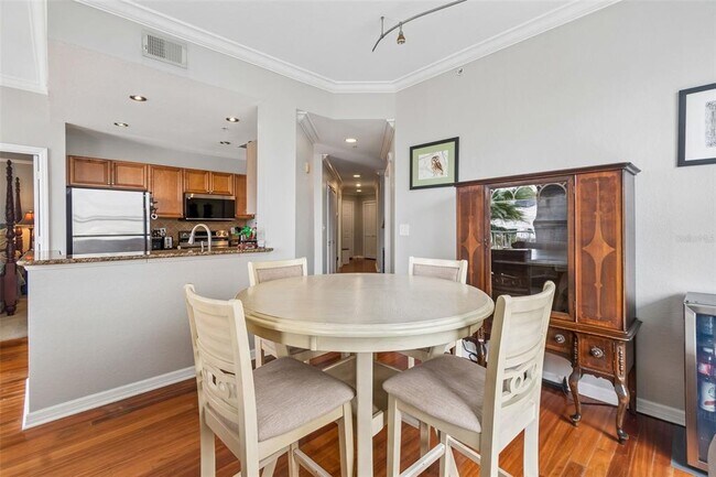 Building Photo - 700 S Harbour Island Blvd