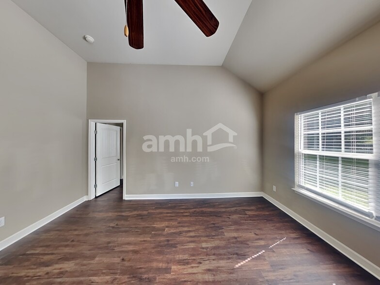 Building Photo - 149 Took Dr