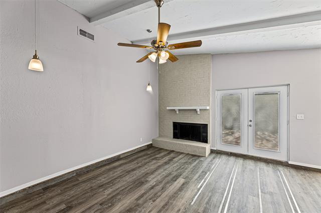 Building Photo - 221 Asbury Dr