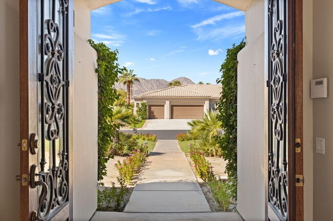 Building Photo - 49460 Rancho San Francisquito