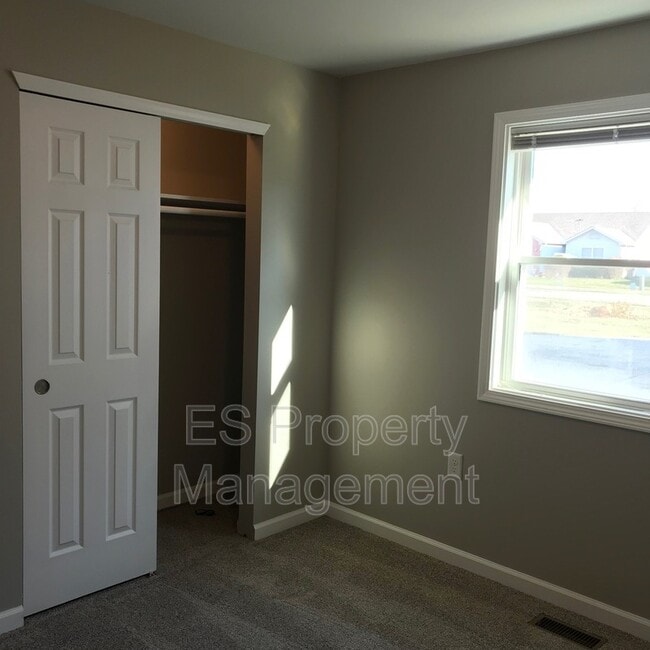 Building Photo - 5412 Pommel Ct