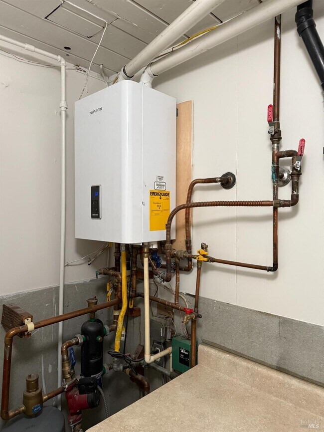 Building Photo - 840 Idylberry Rd