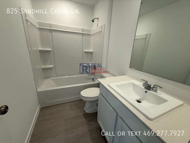 Building Photo - 825 Sandhill Crane Ln