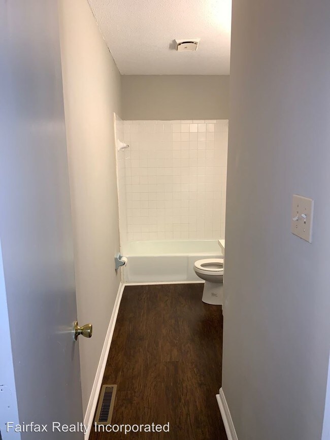 Building Photo - 3 br, 2 bath House - 3221 Dearborn Drive
