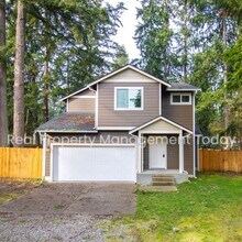 Building Photo - $250 MOVE IN SPECIAL!! Charming 3 Bedroom 2.5 Bath House in Yelm!