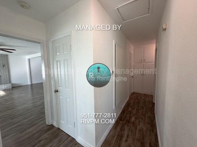 Building Photo - 9817 Olive St