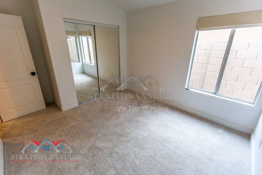 Building Photo - 721 S Williams Pl