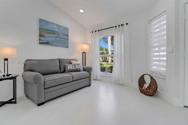 Building Photo - 172 Plantation Cir