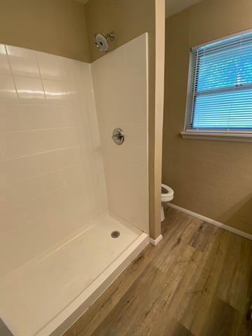 Building Photo - 804 Hillside Dr