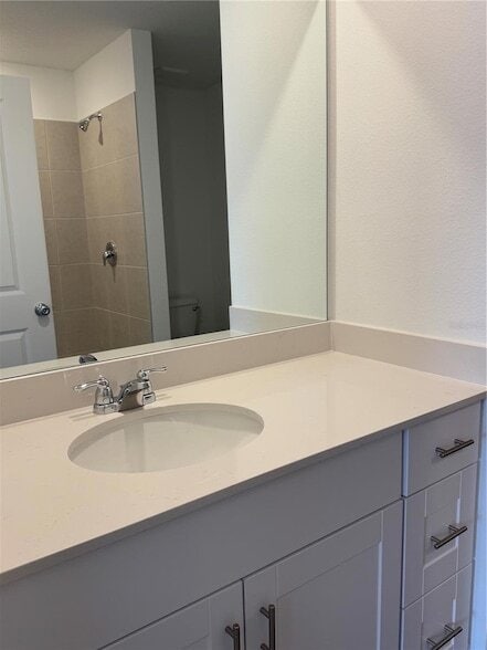 Building Photo - 4612 SW 83rd Lp